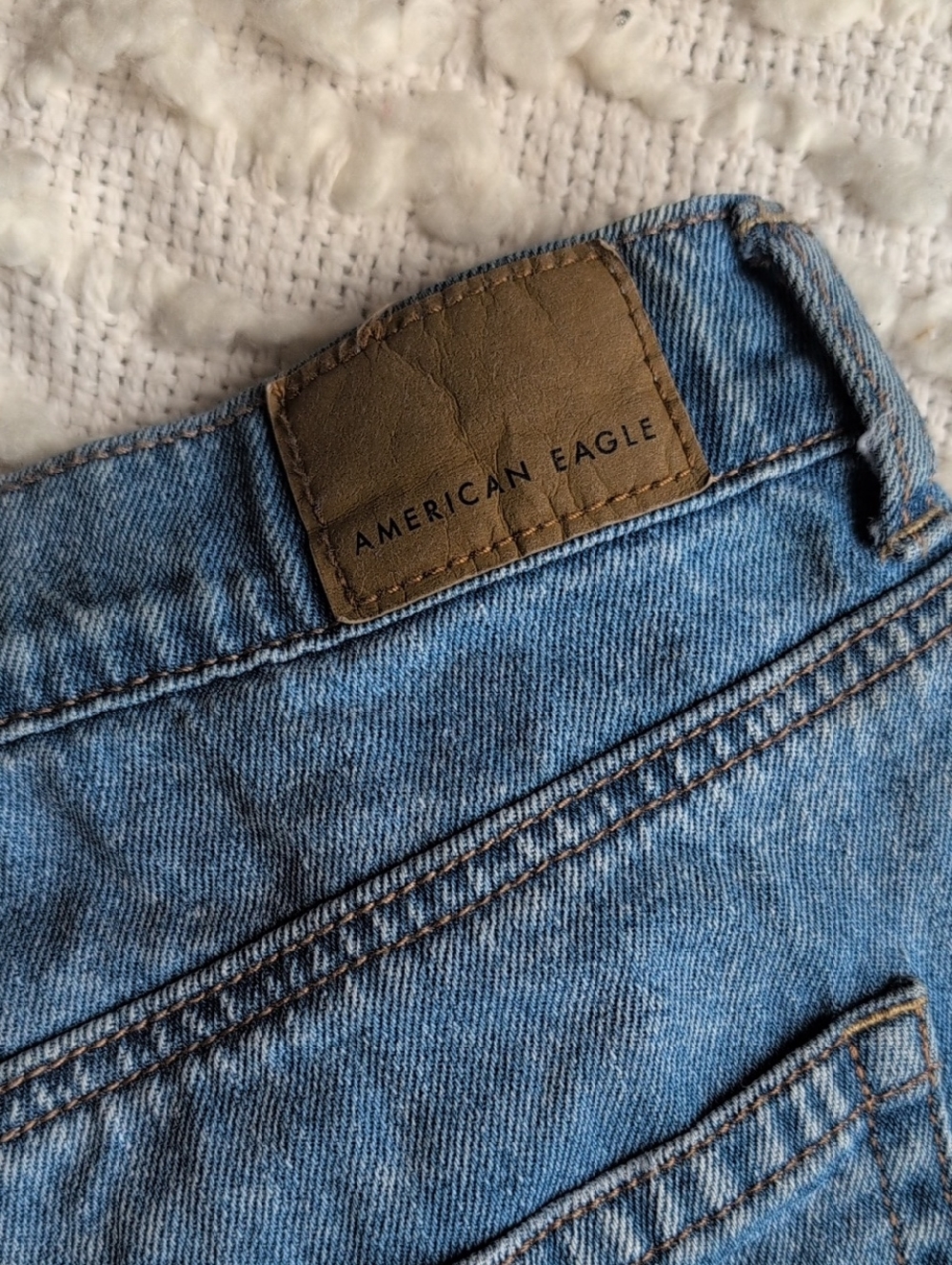 American Eagle Mom Short Pleated Coquette 4 High-Rise Rolled Hem Denim Shorts - Picture 14 of 15